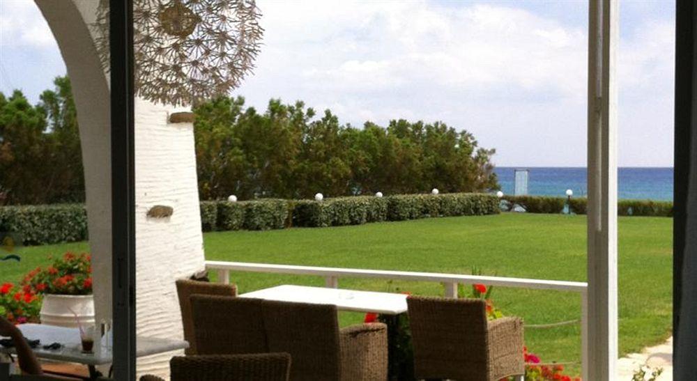 Tinos Beach Hotel Bagian luar foto
