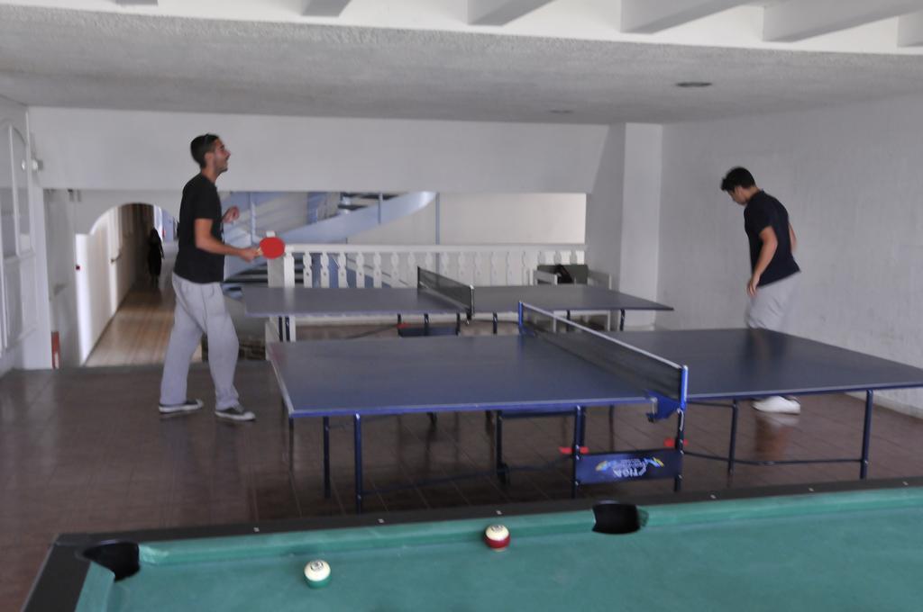 Tinos Beach Hotel Bagian luar foto